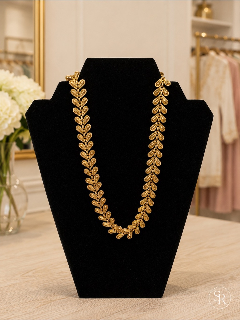 Vintage Avon Gold Tone Leaf Link Statement Necklace 18” Signed